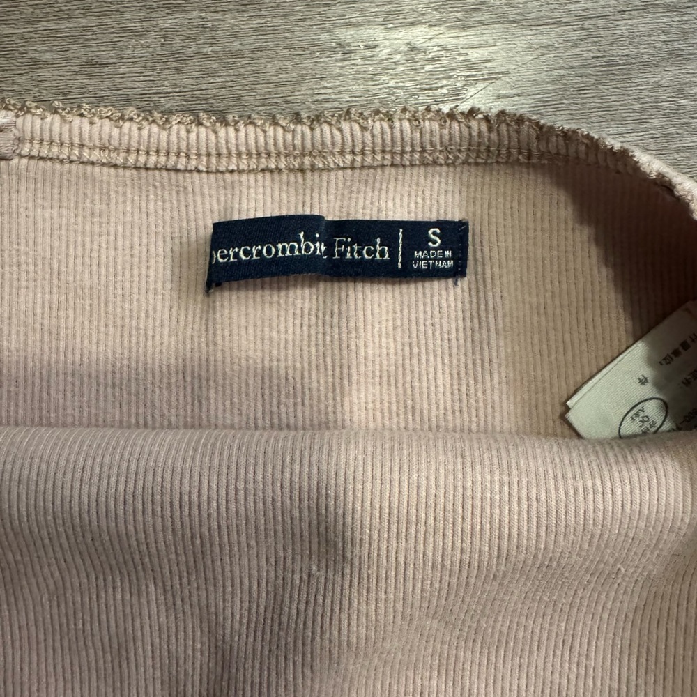Light Pink Ribbed Tube Top - Picture 2 of 2